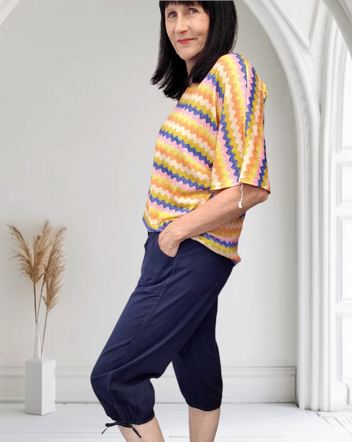 Crop Trousers  Elasticated  Waist  And Pockets - Couture Boutique