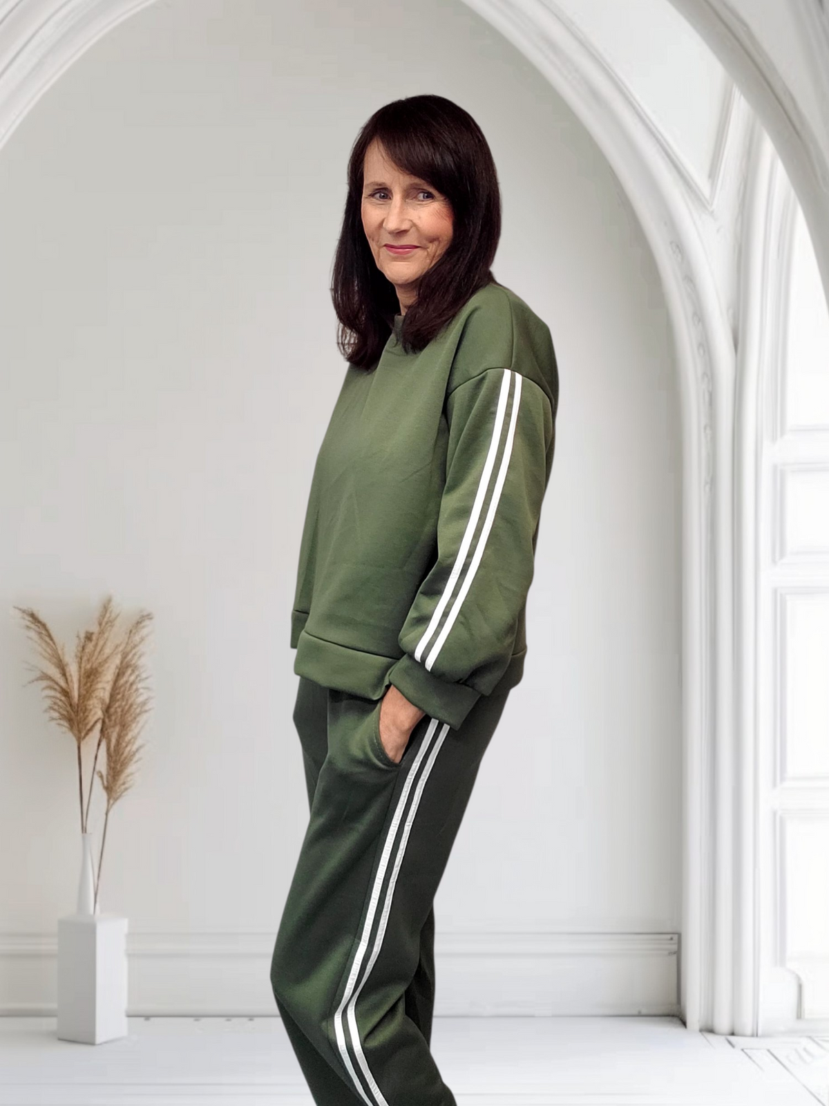 Kali All-Day Comfort Tracksuit – Lounge, Run, Repeat, Onesize  12-18 - Couture Boutique