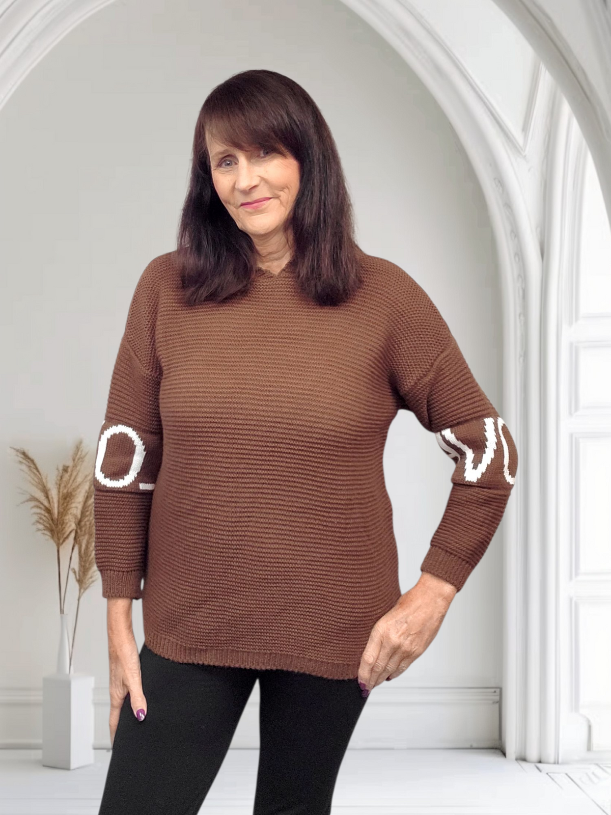 Kacey Knitted Top with ‘Love’ Sleeve Detail, Onesize  12-18 - Couture Boutique