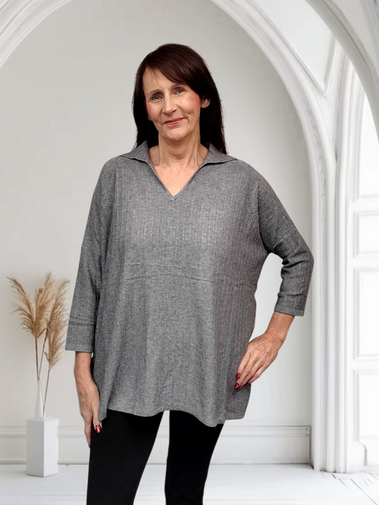 Freya Curvy Fit Collared Top – Stylish Plus Size Women’s Blouse, Onesize  14-22 - Couture Boutique