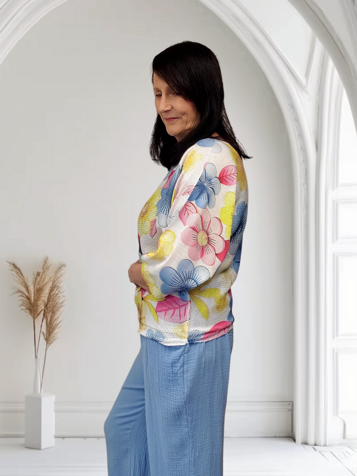Frieda Fine Knit Flower Top - Couture Boutique
