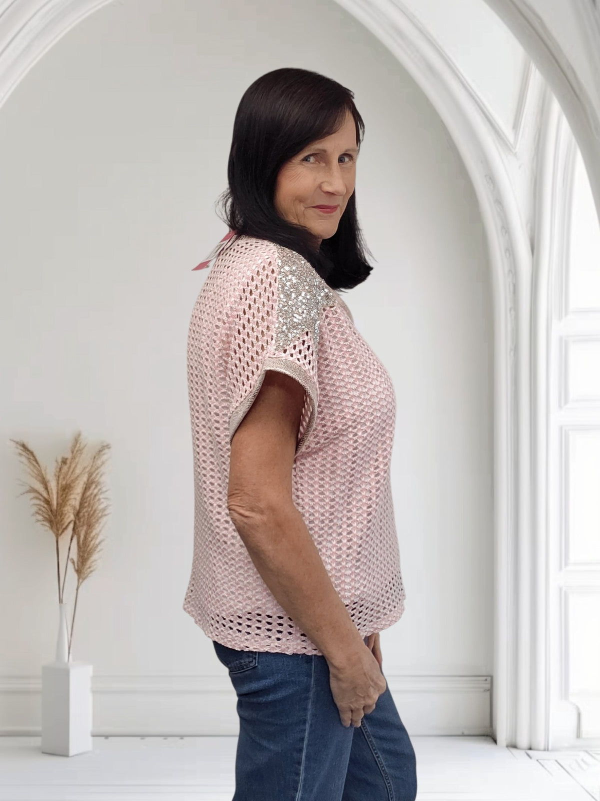 Gayle Blush Pink Crochet Knit Top with Sequin Star Detail – One Size - Couture Boutique