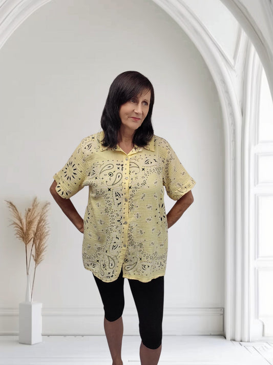 Paisley Print Button-Up Blouse – Short Sleeve | One Size Fits UK 12–18-Liv - Couture Boutique